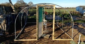 Building a Polytunnel - structure